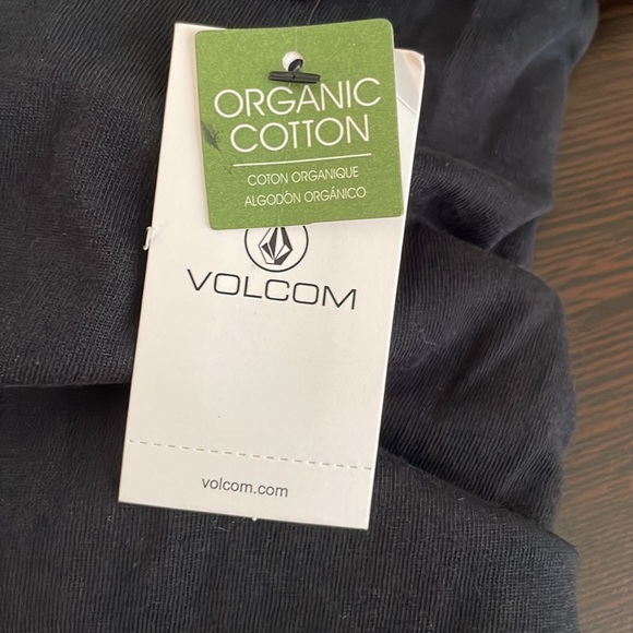 Volcom To The Bank Tank - Picture 6 of 6